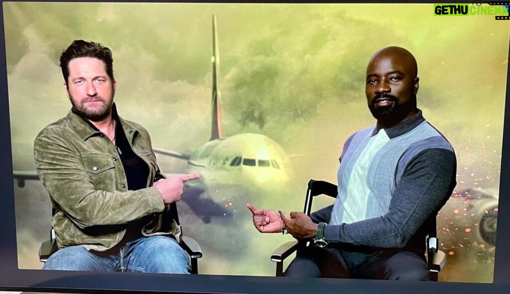 Gerard Butler Instagram - Two bozos trying to get a picture with the star of the film @coltermikecolter #planemovie