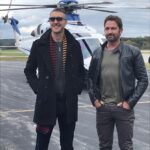 Gerard Butler Instagram - Me and my gang of misfits setting off to Groton Naval Base to show #HunterKiller. Always a privilege to visit and to see what true heroism looks like. Thank you for having me. Naval Submarine Base New London