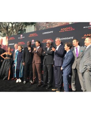 Gerard Butler Instagram - The most bad ass team at the #AngelHasFallen premiere. We can’t wait for you to see it – in theaters on Friday. Tickets at the link in bio.