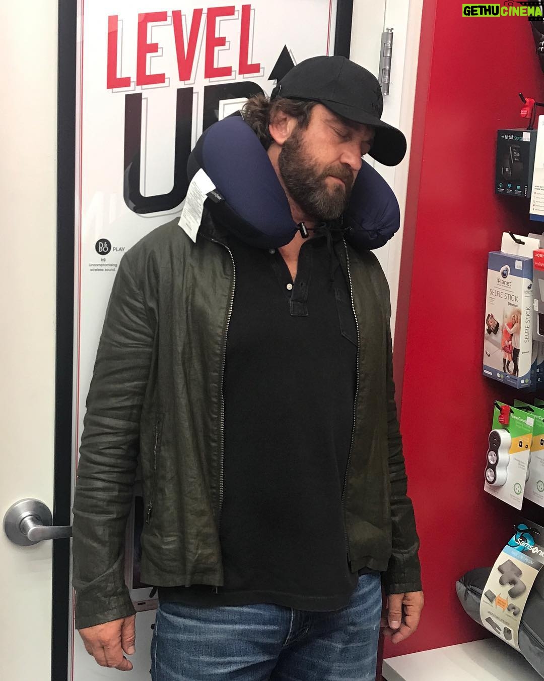 Gerard Butler Instagram - That was a long nap. Glad to be back here!