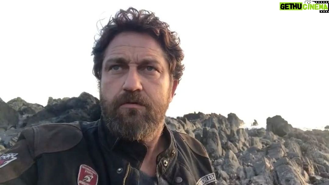 Gerard Butler Instagram - Found my beach. Paradise. #Keepers