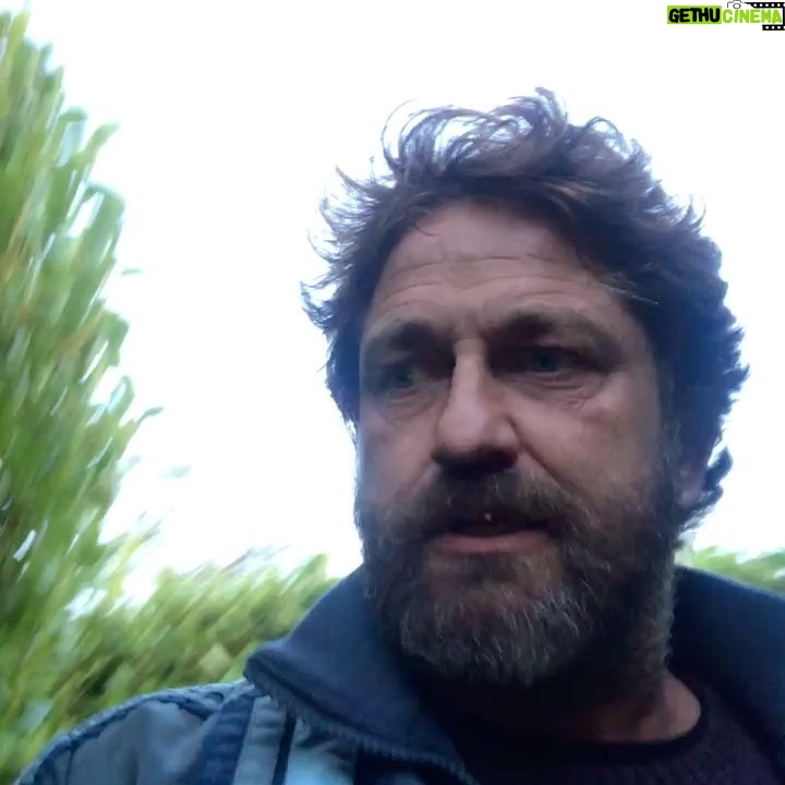 Gerard Butler Instagram - Help I'm lost!!