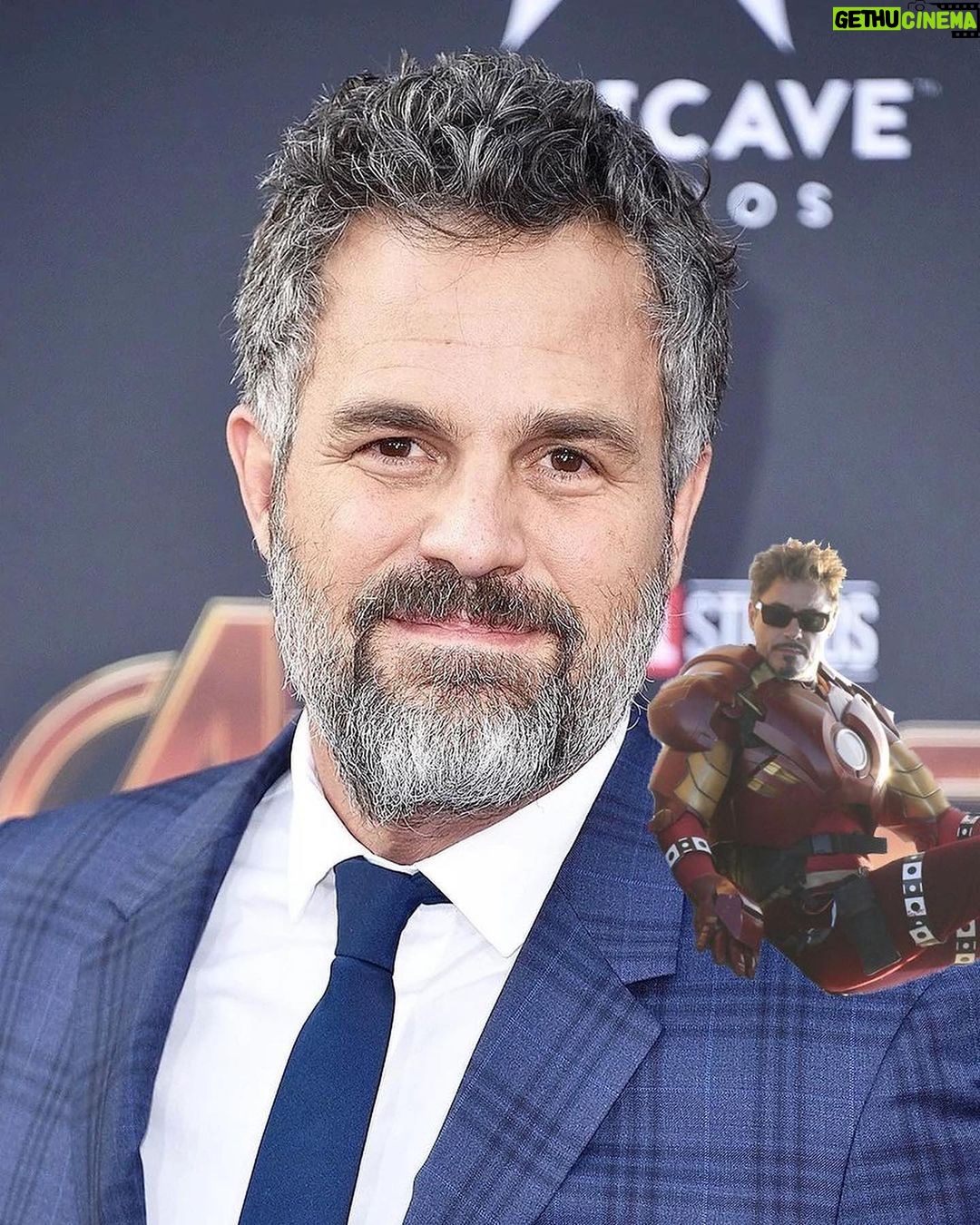 Gerard Butler - 197.1K Likes - Am I late to the party? @elizabethbanks @markruffalo I see you, I salute you, and I give you Harry on Gerry!