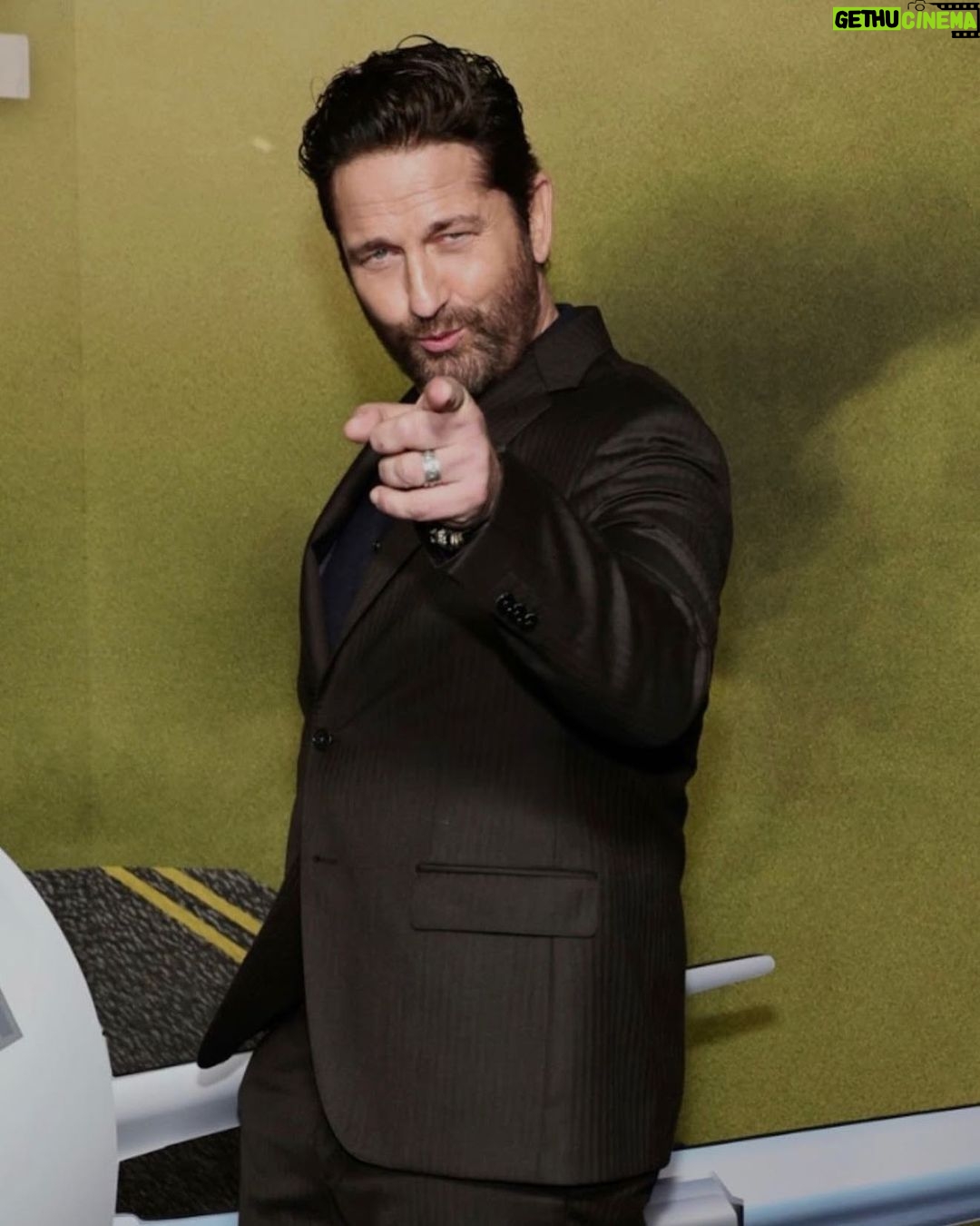 Gerard Butler Instagram - You. Me. #PlaneMovie. TOMORROW! Had the best time at our premiere and now it’s your turn! Do you have your tickets?