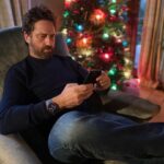 Gerard Butler Instagram - It’s that time of the year. 🎄 #FestinaAlwaysFits #WearAWatch @festina.watches
