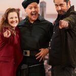 Gerard Butler Instagram - @gerardbutler guesses what @helloross is hiding under his kilt 😂