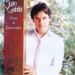 Gerly Hassam Instagram - Viernes de plancha!! Hoy le corresponde al divo de Juárez: Juan Gabriel (Alberto Aguilera Valadez) que además de muchas canciones de este género romántico, interpretó rancheras en un ámbito donde los prejuicios y estigmas jamás pudieron opacar su talento. Más de 2000 composiciones y cerca de 150 millones de discos vendidos lo consolidan como uno de los artistas más exitosos. Donde quiera que lo pongan y digan lo que digan Juan Gabriel fue y será un icono de la música hispana. Les dejo en mi concepto 10 de sus baladas más bellas, faltan demasiadas, pero cómo es mi instagram pongo las que más me gustan. 😝😝 Finalizando con la favorita de mi mamá, Lucia a quien se la alcancé a cantar antes de verla partir. Esta publicación es especial por que a través de estos temas la recuerdo mucho. Y si leíste hasta acá y eres amante de la plancha te tengo una noticia espectacular !!🤭🤭🤭 Que viva la buena música. 1. He venido a pedirte perdón 2. Siempre en mi mente 3. María José 4. Aunque te enamores 5. Mi fracaso 6. Con tu amor 7. No nací para amar 8. Si quieres 9. Querida 10. Te lo pido por favor. Santiago de Cali