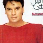 Gerly Hassam Instagram - Viernes de plancha!! Hoy le corresponde al divo de Juárez: Juan Gabriel (Alberto Aguilera Valadez) que además de muchas canciones de este género romántico, interpretó rancheras en un ámbito donde los prejuicios y estigmas jamás pudieron opacar su talento. Más de 2000 composiciones y cerca de 150 millones de discos vendidos lo consolidan como uno de los artistas más exitosos. Donde quiera que lo pongan y digan lo que digan Juan Gabriel fue y será un icono de la música hispana. Les dejo en mi concepto 10 de sus baladas más bellas, faltan demasiadas, pero cómo es mi instagram pongo las que más me gustan. 😝😝 Finalizando con la favorita de mi mamá, Lucia a quien se la alcancé a cantar antes de verla partir. Esta publicación es especial por que a través de estos temas la recuerdo mucho. Y si leíste hasta acá y eres amante de la plancha te tengo una noticia espectacular !!🤭🤭🤭 Que viva la buena música. 1. He venido a pedirte perdón 2. Siempre en mi mente 3. María José 4. Aunque te enamores 5. Mi fracaso 6. Con tu amor 7. No nací para amar 8. Si quieres 9. Querida 10. Te lo pido por favor. Santiago de Cali