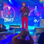 Gerly Hassam Instagram - Quizás este video le pueda servir a alguien. Después de quedarme sin trabajo, haber pasado por el cáncer, la muerte de mi mamá, el divorcio, enterarme de que mi hermano me robó, que mi tío y su amigo Javier estafan personas usando mi nombre (ojo no caigan) y otros cuantos líos, la comedia se me volvió una forma de resistir y aprovecho cada show para contarlo, parece chiste pero no es. Vamos que no es tiempo de rendirse, a seguir dando la pelea. 👊🏽👊🏽👊🏽👊🏽