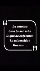 Gerly Hassam Instagram - El miércoles pasado conocí a Olga Lucía, una guerrera que a pesar de su lucha sigue sonriendo. A veces creo que mi mami también sonríe en el cielo con mis bobadas y me acompaña al teatro como cuando estaba aquí.