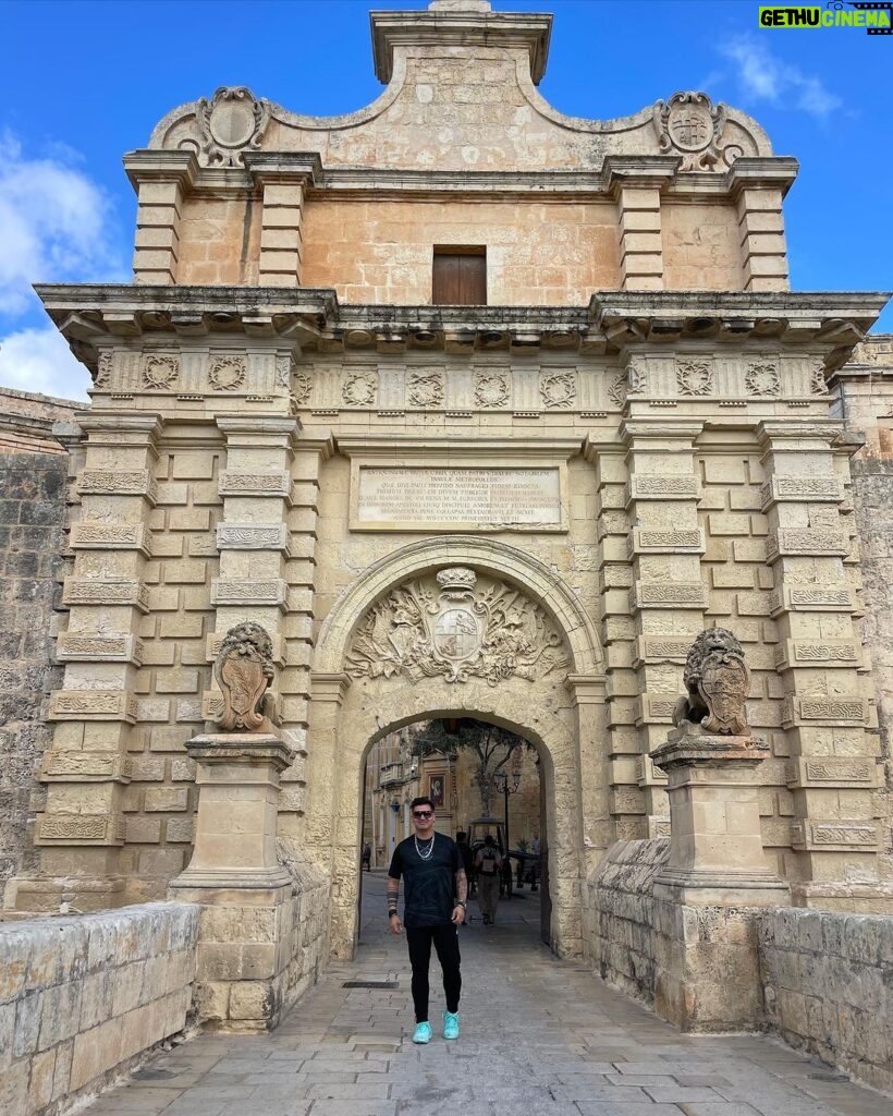Gerly Hassam Instagram - Postales de Malta. Los fans de @gameofthrones morirían por conocer este sitio tan bonito! 🥰🥰🥰🥰🥰🥰