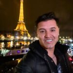 Gerly Hassam Instagram - Deux Ñers à París. Nos vinimos juiciosos a presentar el examen en la torre ICFES @humorchayannealirio 🤗🤗 Eiffel Tower