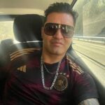 Gerly Hassam Instagram - Amo las camisetas de fútbol, no me importa el equipo, solo busco diseños bacanos. 🤗🤗🤗🤗 la última es quizás la más chimba! 😜😜😜😜😜😜😜 Cuál les trama pa’ rifarla? Barcelona, Spain