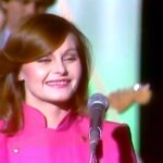 Gerly Hassam Instagram - En esta ocasión el turno es para ellas, porque el género romántico también tiene grandes exponentes femeninas, faltan muchas pero aquí las que considero quizás las mejores exponentes de la balada en español, no son sus temas más conocidos pero precisamente de eso se trata, de ampliar la playlist. 1. Rocio Durcal (la gata bajo la lluvia) 2. Yuri (Primer amor) 3. Paloma San Basilio (el color del mar) 4. Amanda Miguel (Dudas) 5.Lolita (Abrázame) 6.Marisela (si no te hubieras ido) 7.Angela Carrasco (alguien como tú) 8.Tormenta (me siento sola) 9.Daniela Romo (Enamorada de ti) 10. Mari Trini (yo no soy esa)
