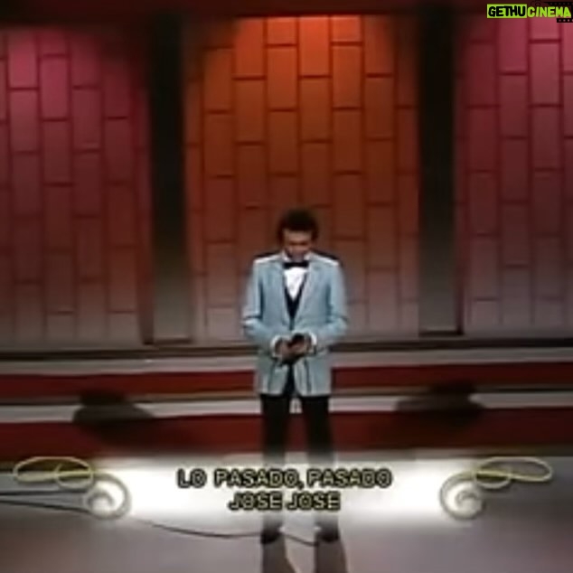 Gerly Hassam Instagram - Viernes de plancha! Les debía esta tanda, el Príncipe de la canción: José José. No necesita presentación ni explicaciones. Escúchame hoy de 5 a 7 pm por @besamebogotafm 97.4 FM #rogelioalaplancha