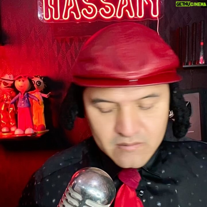 Gerly Hassam Instagram - Música de planchar que se puede bailar!!!! Todo porque hoy es #Viernesdeplancha y a las 5 pm en @besamebogotafm estreno: ROGELIO A LA PLANCHA! ❤️🔥❤️🔥❤️🔥❤️🔥 ¿Cuál es tu favorita? Coreografía incluida, se dictan clases. 1. Paolo Salvatore (No puedo estar sin ti) 2. Armando (Amiga tú) 3. Yuri (Este amor no se toca) 4. Rudy Márquez (Tú, Ana María) 5. Manuel Fernando (Contra mi) 6. Ana Belén (Vuelo blanco de gaviota) 7. Umberto Tozzi (Claridad) 8.Miguel Bosé (Morir de amor) 9. Diego Verdaguer (La ladrona) 10. Óscar Golden (Zapatos de pom pom) Un Lugar Feliz