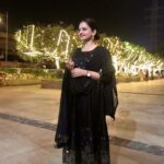 Giaa Manek Instagram - 🪔 Let the spirit of light elevate you above the darkness of Pandemic.Light up responsibly 🪔. . . . #diwali #love #light #peace #joy #auspiciousness #gratitude