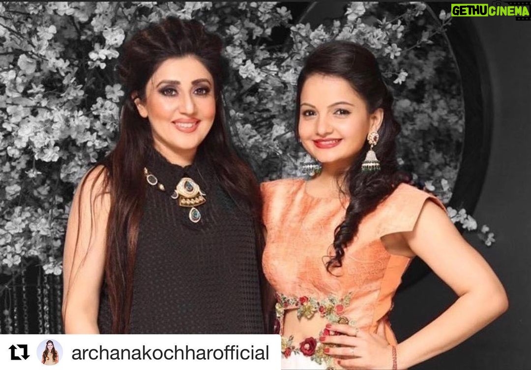 Giaa Manek Instagram - #Repost @archanakochharofficial with @get_repost ・・・ If only we could turn back in time ☺️ #lockdown #lockdown2020 #giamanek #fashionshow #fashionshoot #indianwear #archanakochhar #flashbackfriday