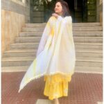 Giaa Manek Instagram - Some days there won’t be a song in your heart , sing anyway 🎶. Emory Austin . . . #sunday 💕