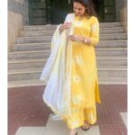 Giaa Manek Instagram - Some days there won’t be a song in your heart , sing anyway 🎶. Emory Austin . . . #sunday 💕