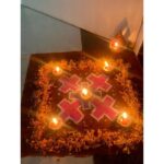 Giaa Manek Instagram - Saree love. ❤️ #throwbacktuesday to 🪔Diwali 🪔. . . . 📸- mommy ❤️ #saree #diwali #light #love