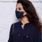 Giaa Manek Instagram - #Soch Ki Baat 💁🏻‍♀️ #Achi Soch Achi Baat ! Point the finger #inwards . For attension seekers, trollers and haters - Reacting and sulking = anger = trouble. Stay safe ,healthy and be happy . That’s the way to go long . We are all free to make our choices :) . Love all my masks by @archanakochharofficial ! “ Feel good “ factor can also be an immunity booster ;-) .