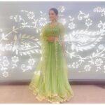 Giaa Manek Instagram – N the wedding season is here :) .
.
.
Outfit – @doreemumbai 
Jewellery – @the_jewel_gallery 
#december #indianweddings