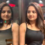 Giaa Manek Instagram - Karne wale bolte nahi .. Aur bolne wale karte nahi hai ! Tum kya banna chahte ho.. woh tumhari marzi hai 🙃!