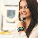 Giaa Manek Instagram - Who ever thought you could pay bills from your smartwatch❓ Watch It Happen with the all-new @fireboltt_ DREAM android smartwatch.⌚ It is not just a watch. It’s a Wristphone as it comes with 4G LTE/WiFi connectivity, Android OS, Google Play Store, GPS, and more. ⚡ Buy now from Flipkart, fireboltt.com, or your nearest offline stores at a starting price of INR 6999. Shot by: @monke.studios @monkentertainment #Fireboltt #FirebolttAndroid #FirebolttDream #watchithappen