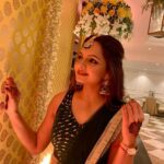 Giaa Manek Instagram - Aneri’s mehndi 🙌. Wearing - @doreemumbai Styling - @salonisarda Jewellery - @kalkifashion . . . #indianweddings #mehndi #ootd #love #gratitude