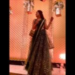 Giaa Manek Instagram - Aneri’s mehndi 🙌. Wearing - @doreemumbai Styling - @salonisarda Jewellery - @kalkifashion . . . #indianweddings #mehndi #ootd #love #gratitude