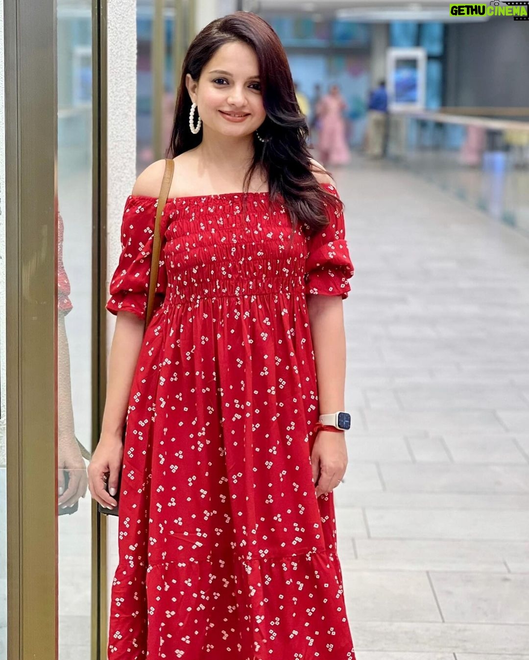 Giaa Manek Instagram - Ukiyo ❤️. . . . #living #inthemoment #tuesday #thoughts