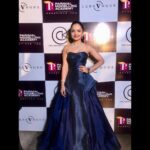Giaa Manek Instagram - At the #glamonn2019 calendar launch 🌟. Outfit by : @style__inn Designed by : @richa_r29 @anamikagodha1983 Ast by : @ashita_vardhan Jewellery : @the_jewel_gallery. #ootd #event #calendarlaunch #glamonn2019