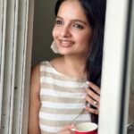 Giaa Manek Instagram - सुहाना सफर और यह मौसम हसीं..🫶🏻✨🌱 . . . #monday