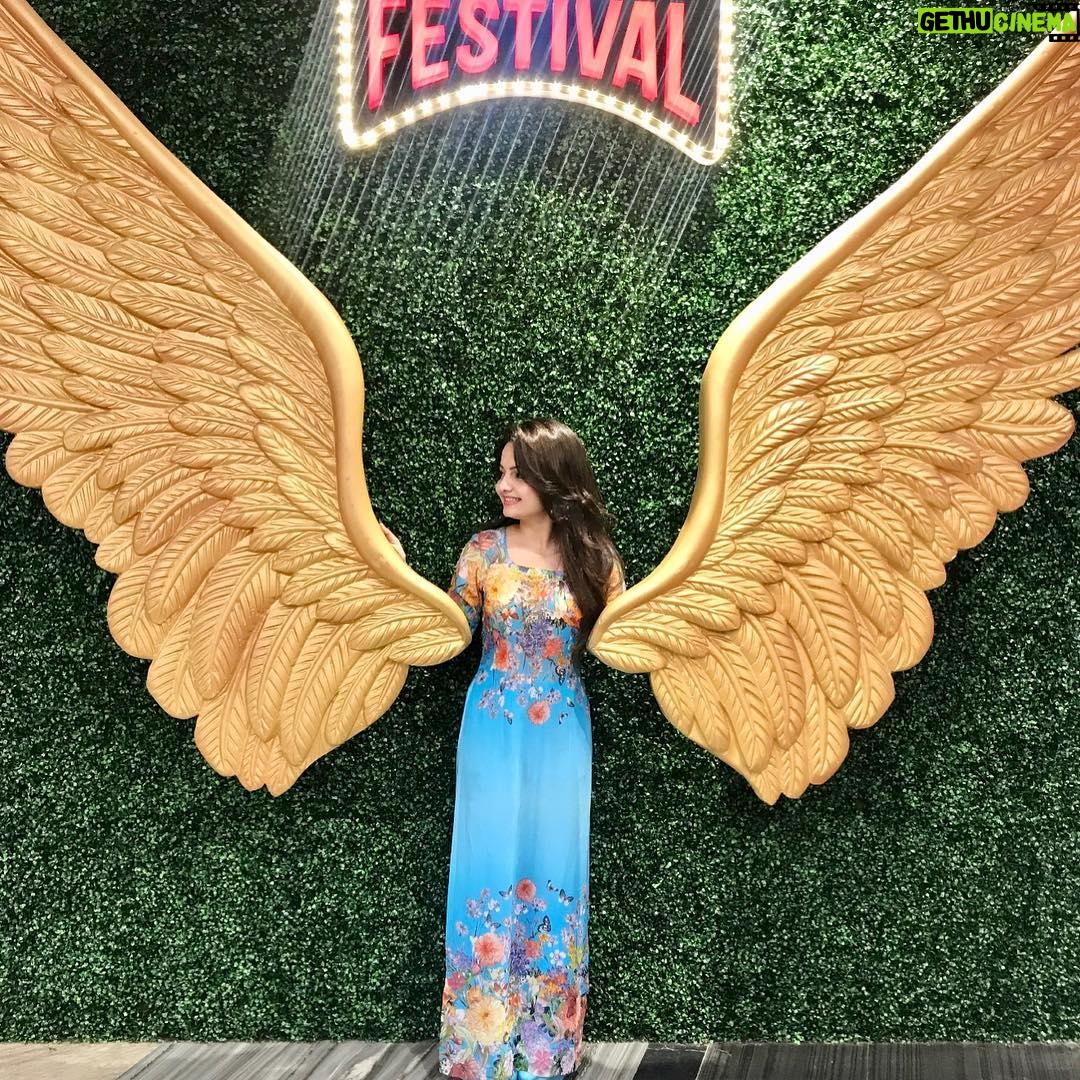 Giaa Manek Instagram - She took the leap and built her wings on the way down . 🦋 #fearless
