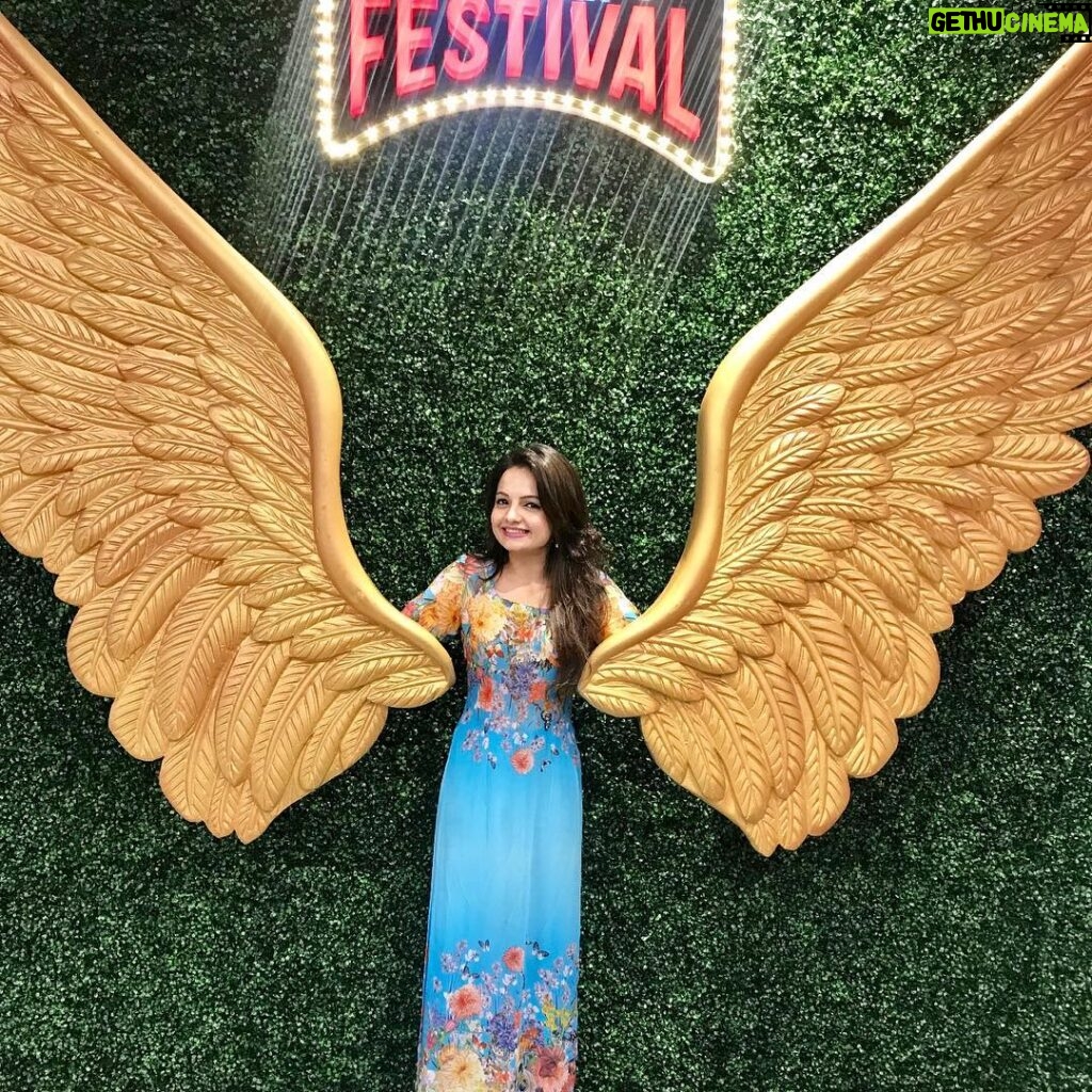 Giaa Manek Instagram - She took the leap and built her wings on the way down . 🦋 #fearless