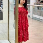Giaa Manek Instagram - Merry Christmas ! ⭐️ ✨ 🎅 🎄 #love