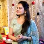 Giaa Manek Instagram - One who earns Devi’s Grace is a blessed being ! #navratri #durgapuja2018 #friends #family #love #gratitude
