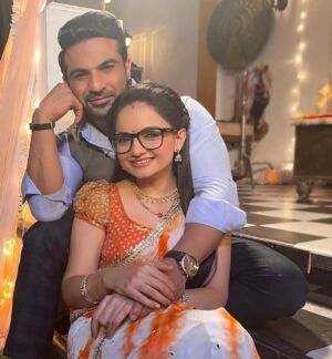 Giaa Manek Instagram - Gopika - Saksham ❤️
.
.
.
#teramerasaathrahe #starbharat #gopika #saksham