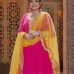 Giaa Manek Instagram - Always ,a student of life .. . . . #monday #mondaymotivation #pesbukers #antv #shootdiaries