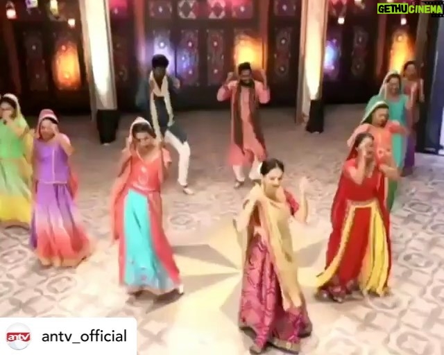 Giaa Manek Instagram - PESBUKERS NEW NORMAL . Mulai selasa ,13 April 2021 . . . . #pesbukers #indonesia #antv ✨