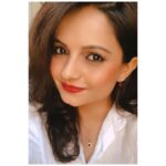 Giaa Manek Instagram - Looking for a perfect gift for your partner this valentines ? Or even better a gift for yourself ? I gifted myself this adorable ,Silver royal red pendant with link chain and earrings from @giva.co . It is the right destination for the same .. They are hall marked ,certified ,authentic and have great designs . You can avail a 15 percent off using my code GIA15 . Happy Valentine’s Day in advance ❤️. . . . #givadiva #givajewellery #silverjewellery #mygiva #welcome21 #newyear #valentinegift