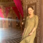 Giaa Manek Instagram - Acceptance over expectations ❤️ . . . . #thursday #throwbackthursday #tbt