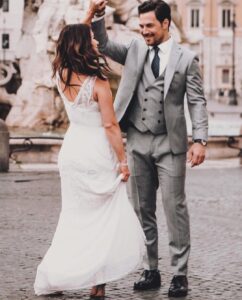 Giacomo Gianniotti Instagram - Forever Valentine. I got you. Whether it’s in the middle of Piazza Navona at 5am or our kitchen, I’ll always dance with you. Per sempre. ❤️