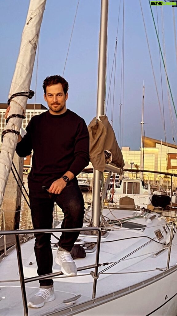 Giacomo Gianniotti Instagram - Spent an incredible week getting my sailing license at Marina Del Rey here in California for a role I’m preparing. The 101 and 103 course were a lot to pack into 5 days but I did it. Was blessed with great weather and the most incredible captain and instructor I could have asked for, @natasha_lee_martin . If you’re in LA and are serious about sailing check out @marinasailingofficial to get certified through @americansailing . Being on a boat ⛵️ and at sea🌊 with good people, is my happy place. I’ll be back for more lessons soon, but until then, thanks for the good vibes, I’d do that again 1000 times 🎶