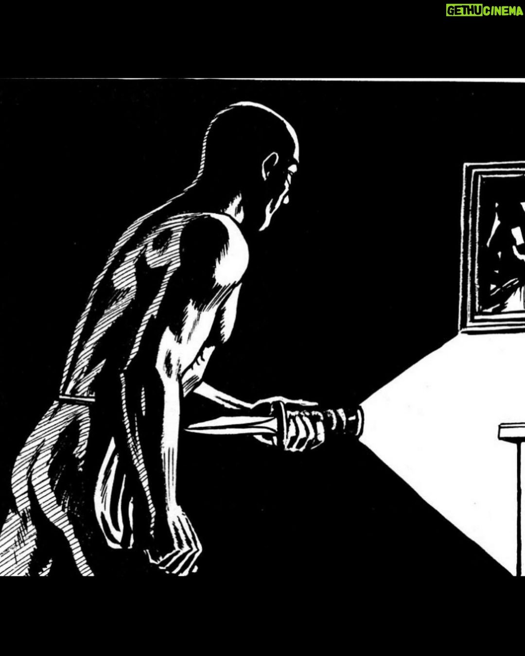 Giacomo Gianniotti Instagram - Adesso che il film e gia in sale da un paio di settimane volevo condividere un po di foto “backstage” delle riprese di il terzo capitolo dei nostri film con I Manetti Bros, Diabolik : Chi Sei? Grazie a tutti che avete gia visto il film e mi avete scritto. Grazie per I post, le foto, I video di voi in sala. Vorrei essere li con voi. Tanti artisti hanno lavorato tantissime ore per realizzare questo film per voi. Un grande abbraccio a tutta la mia famiglia Diabolik, e se non avete ancora visto il film Scappate al Cinema 🎥! Un abbraccio forte forte da Diabolik 🥷🏻 ❤️ Bologna, Italy