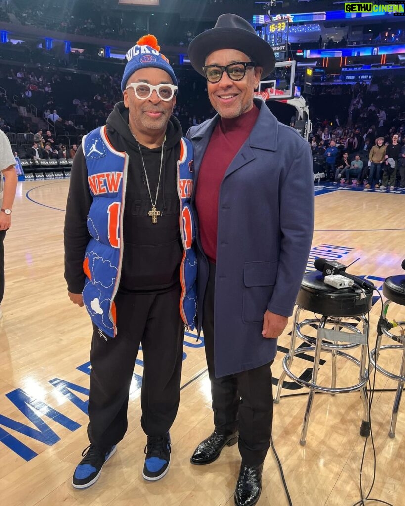 Giancarlo Esposito Instagram - My dear friend it’s like old times hanging with you! Truly loved hanging with you at the @nyknicks game!!! Sweet! Never skipping a beat! LOVE!