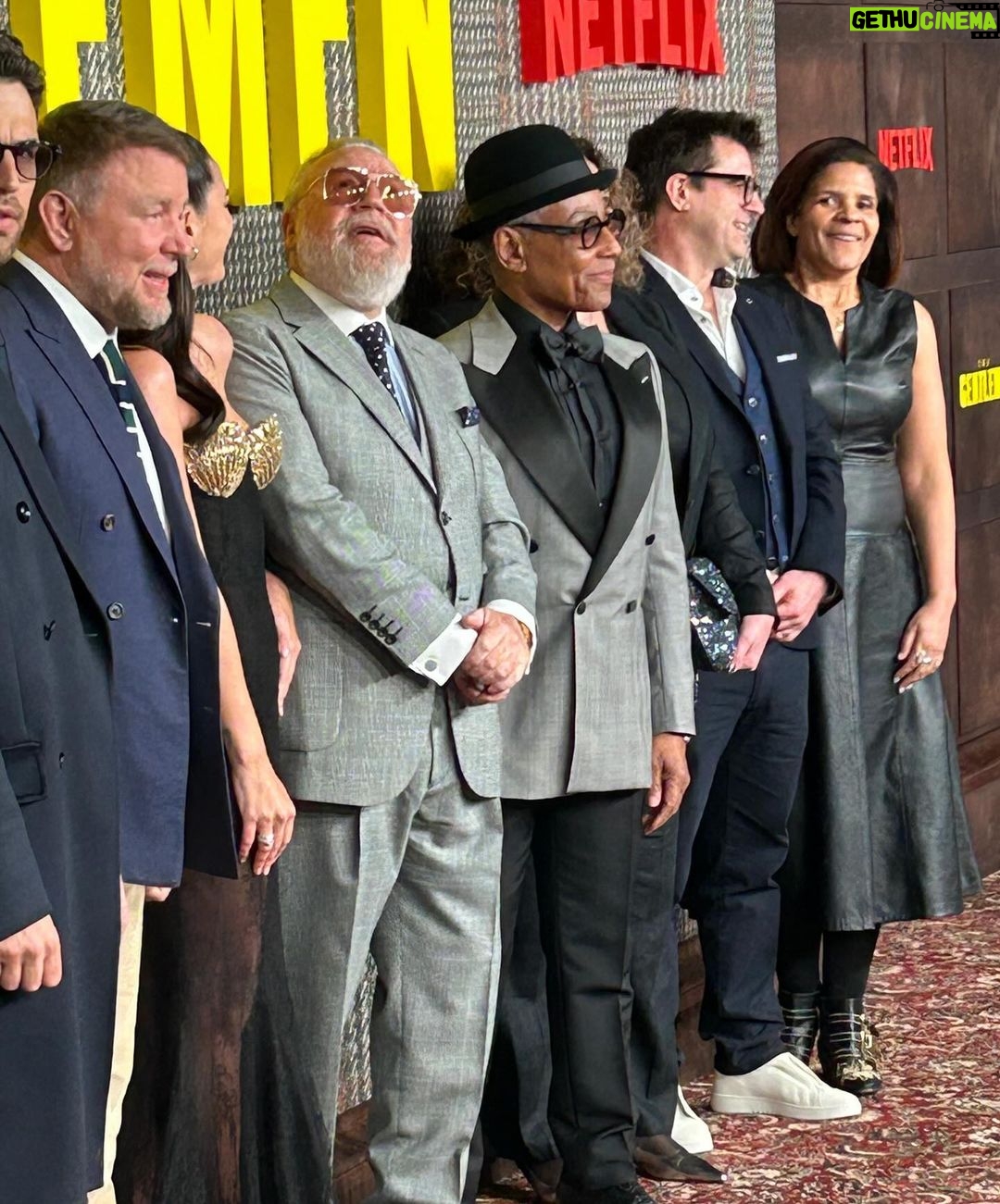 Giancarlo Esposito Instagram - A true Great Britain Hollywood premiere of THE GENTLEMEN! It was great to feel the audience reaction and fervor for this #GuyRitchie classic! Netflix did it right in proper British style! #TheGentlemen premieres TOMORROW on @netflix. πππ½ Also, love my double trouble jacket by @acustom! Made me feel like a proper English gentleman! High Lapel! High and tight!