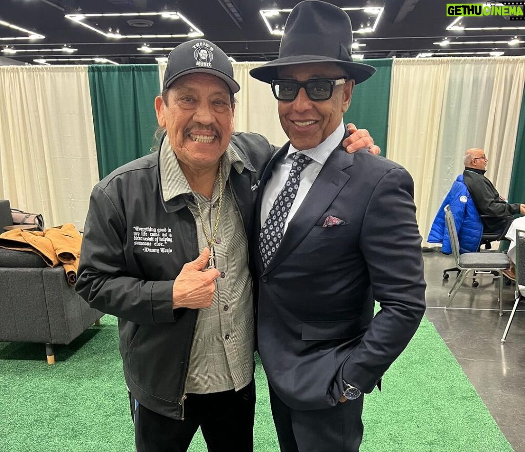 Giancarlo Esposito Instagram - A time was had by all… thank you #FANEXPOPortland!! It was so great to connect with Emily, John, Keith, and Danny! Also, check out my new redbone, a #Penman special. 🎩 Thank you always, @penmanhats!