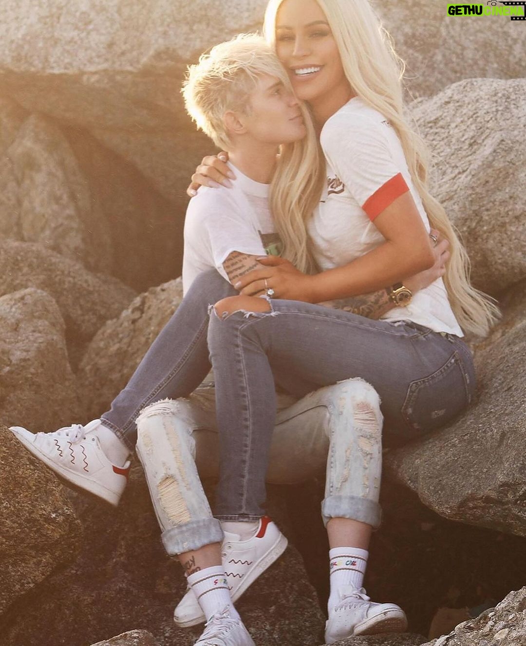 Gigi Lazzarato Instagram - happy birthday baby i love you so much🥹❤️